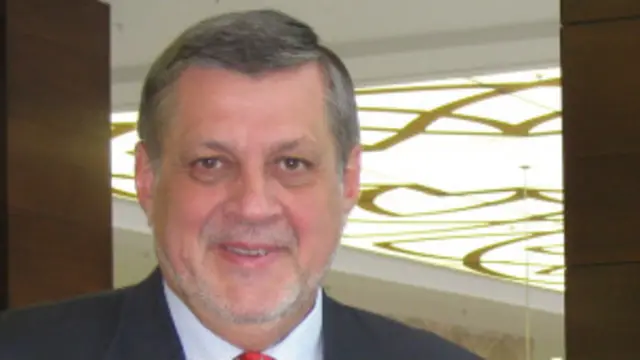 د ملګرو ملتونو ځانګړي استازي پر افغانانو غږ کړی چې د ټاکنو د لومړي پړاو په څیر دویم پړاو کې هم ونډه واخلي. 