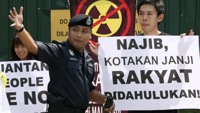 warga Malaysia protes proyek pengolahan mineral langka di Pahang