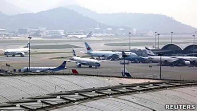 香港机场一景(2/6/2011)