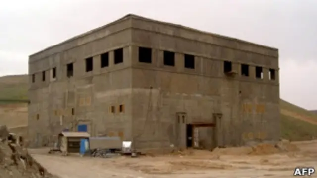 Bangunan yang diduga fasilitas nuklir Suriah