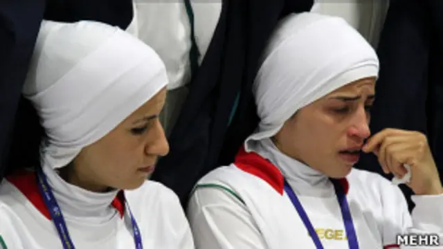 اعضای تیم فوتبال زنان ایران