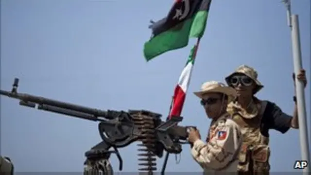 معارضون للقذافي