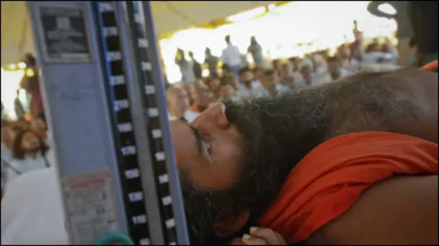 रामदेव (फ़ाईल फ़ोटो)