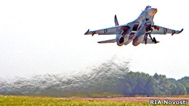 Lần đầu tiên máy bay chiến đấu Su-27 bay từ miền Trung ra Trường Sa (hình minh họa)