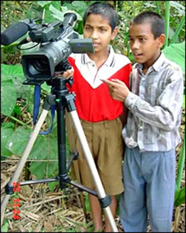 स्वपन के 'हैंडीकैम गैंग' से जुड़े बच्चों ने कई फिल्मों में बतौर कैमरामैन काम किया है.