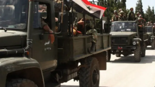 Tentara Suriah sedang menuju ke daerah konflik dimana gelombang protes bermunculan. 