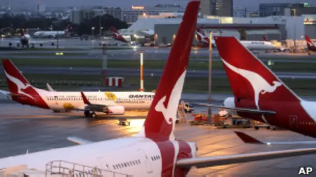 Pesawat Qantas