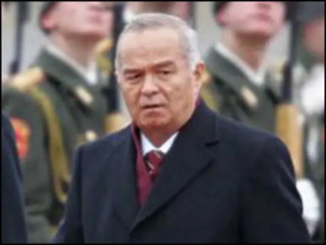 'Президент Каримов куч тизимларидаги раҳбарларни тез алмаштирмайди'