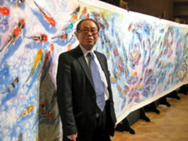 八旬华裔老画家为慈善捐画 - BBC 英伦网