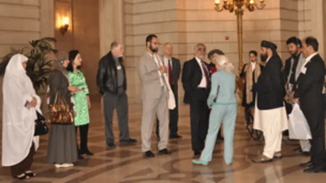 هیئت دولت افغانستان در آمریکا به نهادهای مختلفی و از جمله شهرداری شهر هیوارت رفتند.