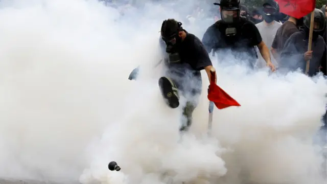 massa demonstran di Athena