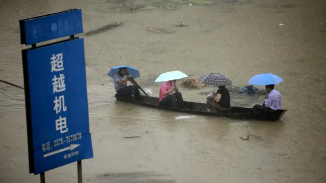 Banjir di kawasan tengah dan selatan Cina