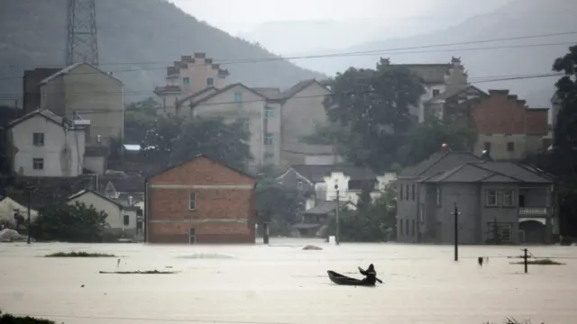 Banjir di kawasan tengah dan selatan Cina