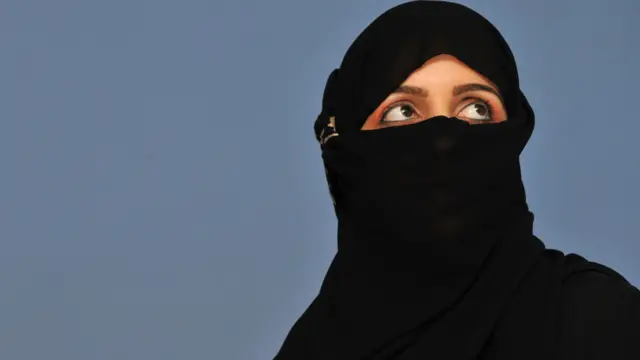 Asmaa al-Ali, aktivis kampanye hak wanita untuk mengemudi