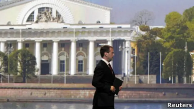 Дмитрий Медведев на экономическом форуме в Петербурге