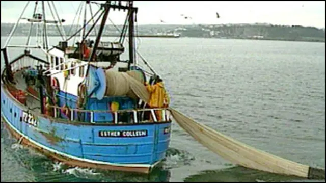 ට්‍රෝලර් බෝට්ටුවක් 