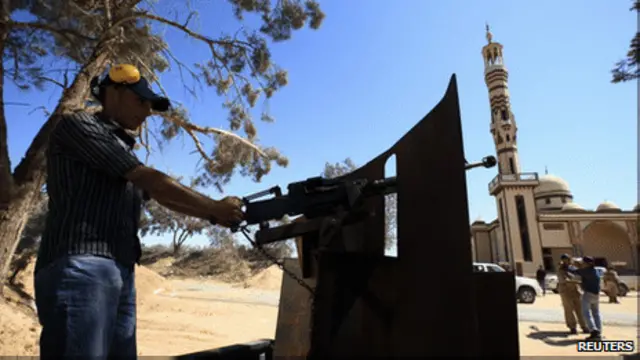 Masjid di pinggiran Misrata