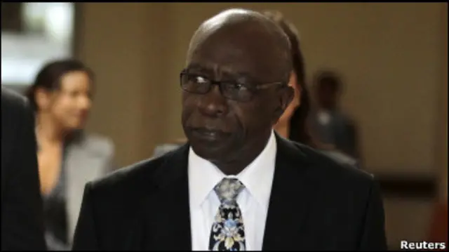 Джек Ворнер звинувачення проти нього заперечує