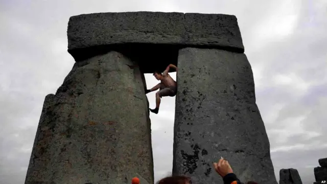 День летнего солнцестояния в Стоунхендже