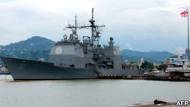 Американский крейсер "Монтерей" в Батуми