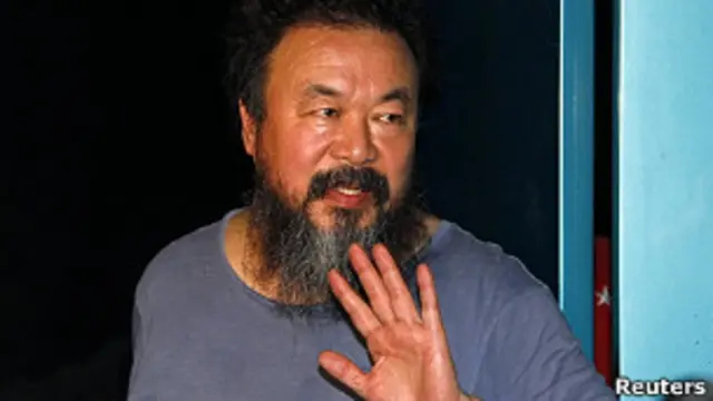 Ai Weiwei dituduh tidak membayar pajak selama 10 tahun terakhir