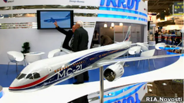 Макет самолета МС-21 на выставке МАКС-2009