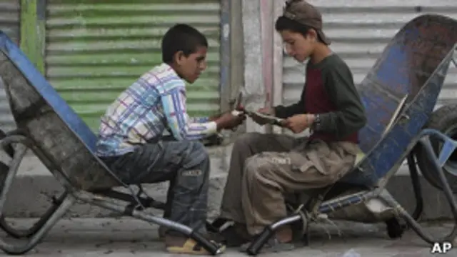 افغان ماشومان