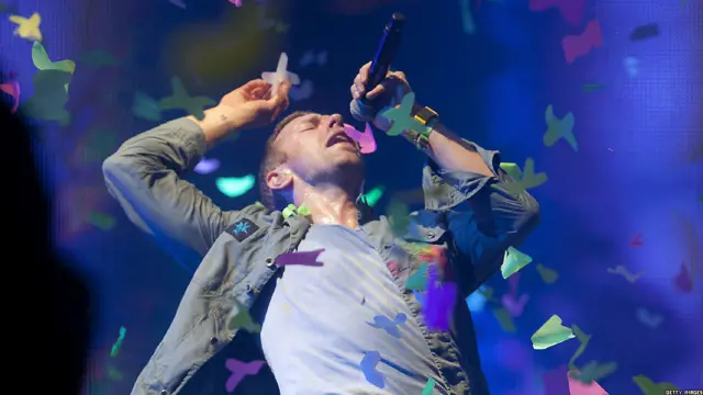 Coldplay на сцене "Пирамида"