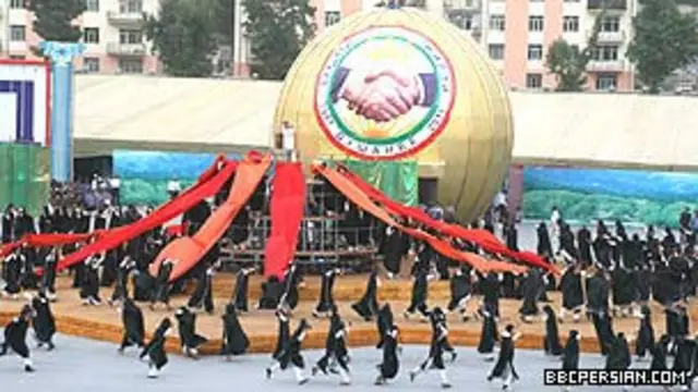 در شهر دوشنبه از روز "وحدت ملی" تجلیل شد