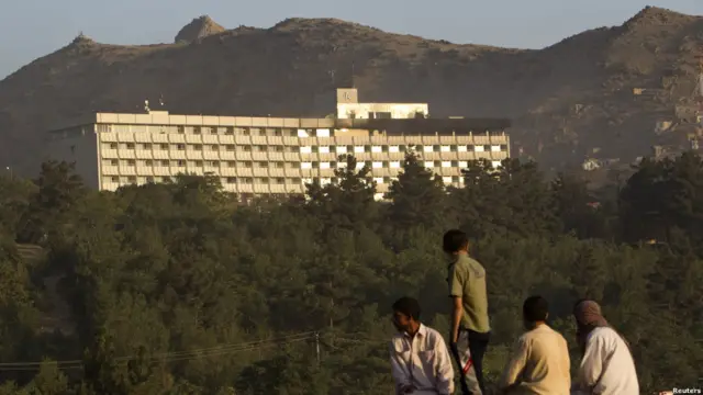 hotel mewah di kabul diserang