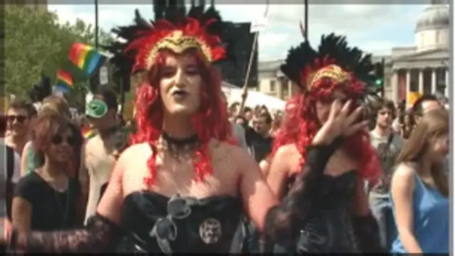 同性恋大游行上的英国同志