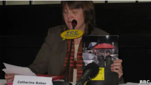 國際特赦亞太區副主任貝凱玲在新聞發佈會上（30/06/2011）