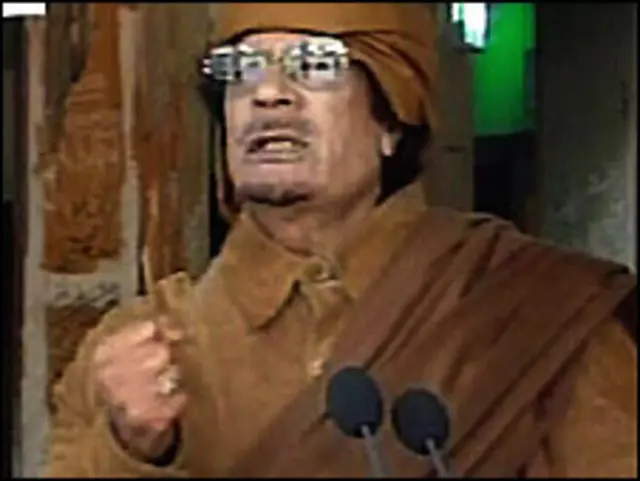 باغیوں کا اصرار ہے کہ کرنل قذافی کو اقتدار سے علٰیحدہ ہونا ہو گا