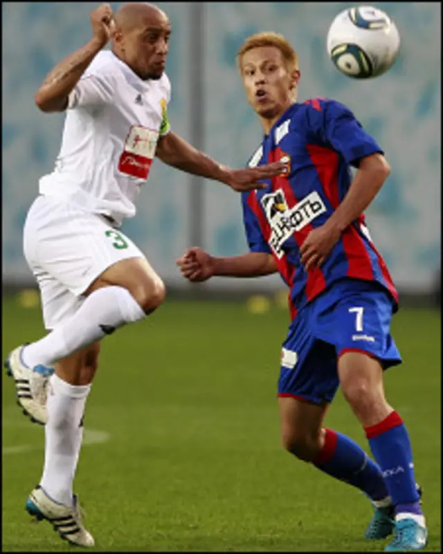 Odil Ahmedov hozir Maxachqal‘aning "Anji"sida, Roberto Karlos kabi dunyo futboli yulduzlari bilan yonma-yon to‘p suradi
