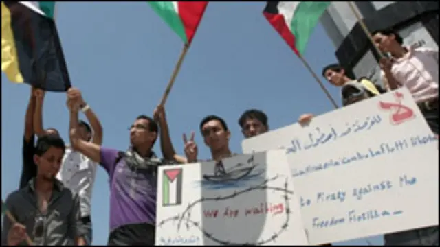 Warga Gaza menyatakan dukungan kepada aktivis kapal bantuan