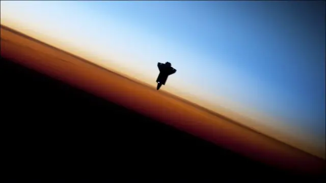 آخری شٹل اینڈیور بنائی گئی۔ اس کا نام طلبہ نے رکھا تھا اور اس نے چیلنجر کی جگہ لی۔