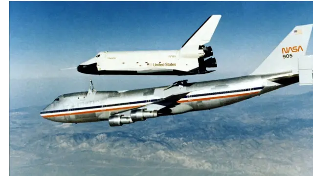 ônibus espacial Enterprise e um Boeing 747 (fotos: Nasa)