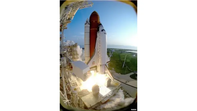 Ônibus espacial Discovery (fotos: Nasa)