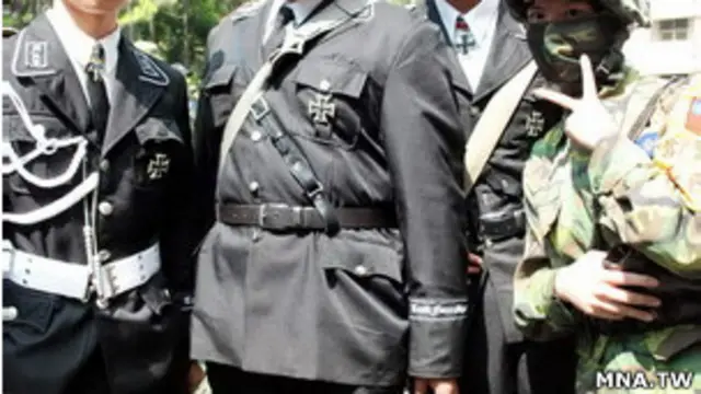 台灣學生穿納粹軍裝參加戰鬥營