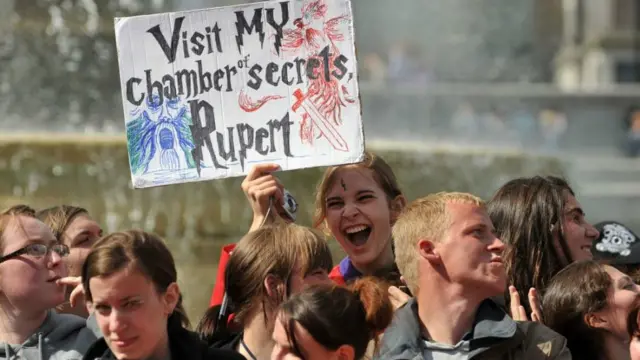 دعوة الى غرفة الأسرار