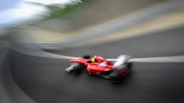 Felipe Massa rekan satu tim Alonso di Ferrari di urutan keempat.