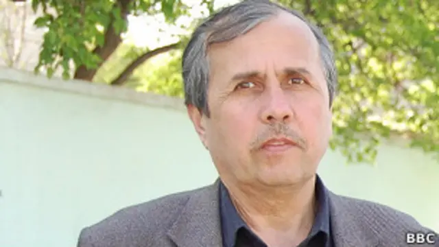 Usmonov ditangkap bulan Juni karena berhubungan dengan kelompok Islamis Hizbut Tahrir