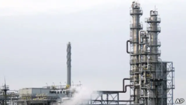 Нефтеперерабатывающий завод в Мозыре (архивное фото)