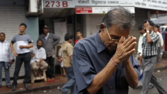 Pemakaman korban ledakan Mumbai