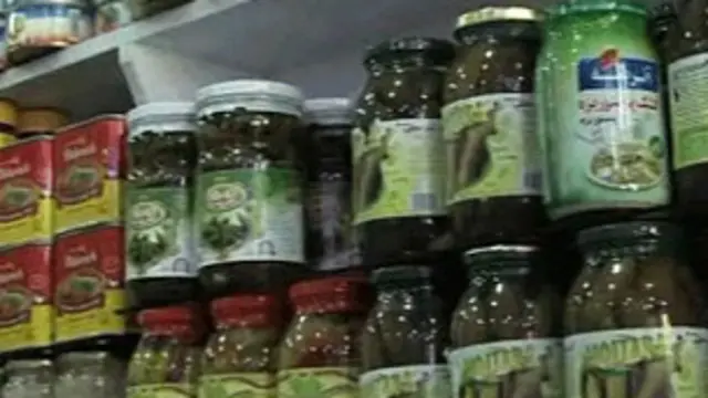 نرخ رشد اقتصادی در سال گذشته، منفی ۹ دهم درصد و تورم ۳۱.۵ درصد بوده است