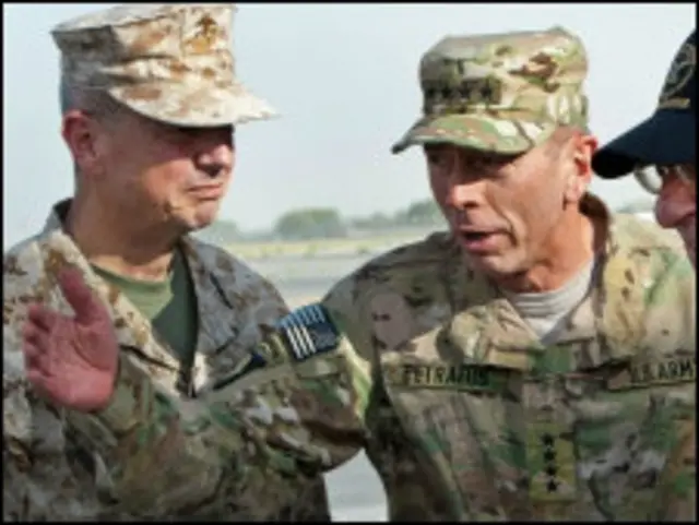 جان الن او ډېوېډ پيټرېیاس