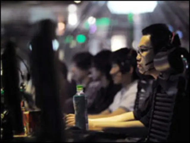 چین میں حکام نے حالیہ برسوں میں انٹرنیٹ پر قواعد و ضوابط کو سخت کیا ہے