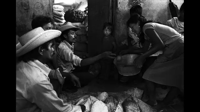 Foto correspondiente a la exposición “Desarraigos” 