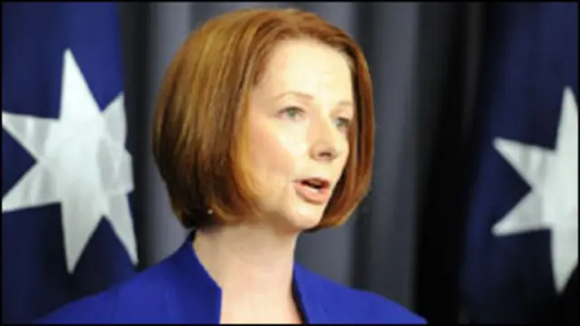 Perdana Menteri Julia Gillard mendukung Craig Thomson
