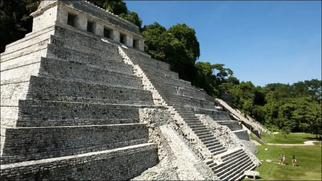 پیلنک ساتویں صدی میں مایا تہذیب کا ترقی یافتہ شہر تھا اور یہ طرزِ تعمیر اس دور کی یاد دلاتا ہے۔